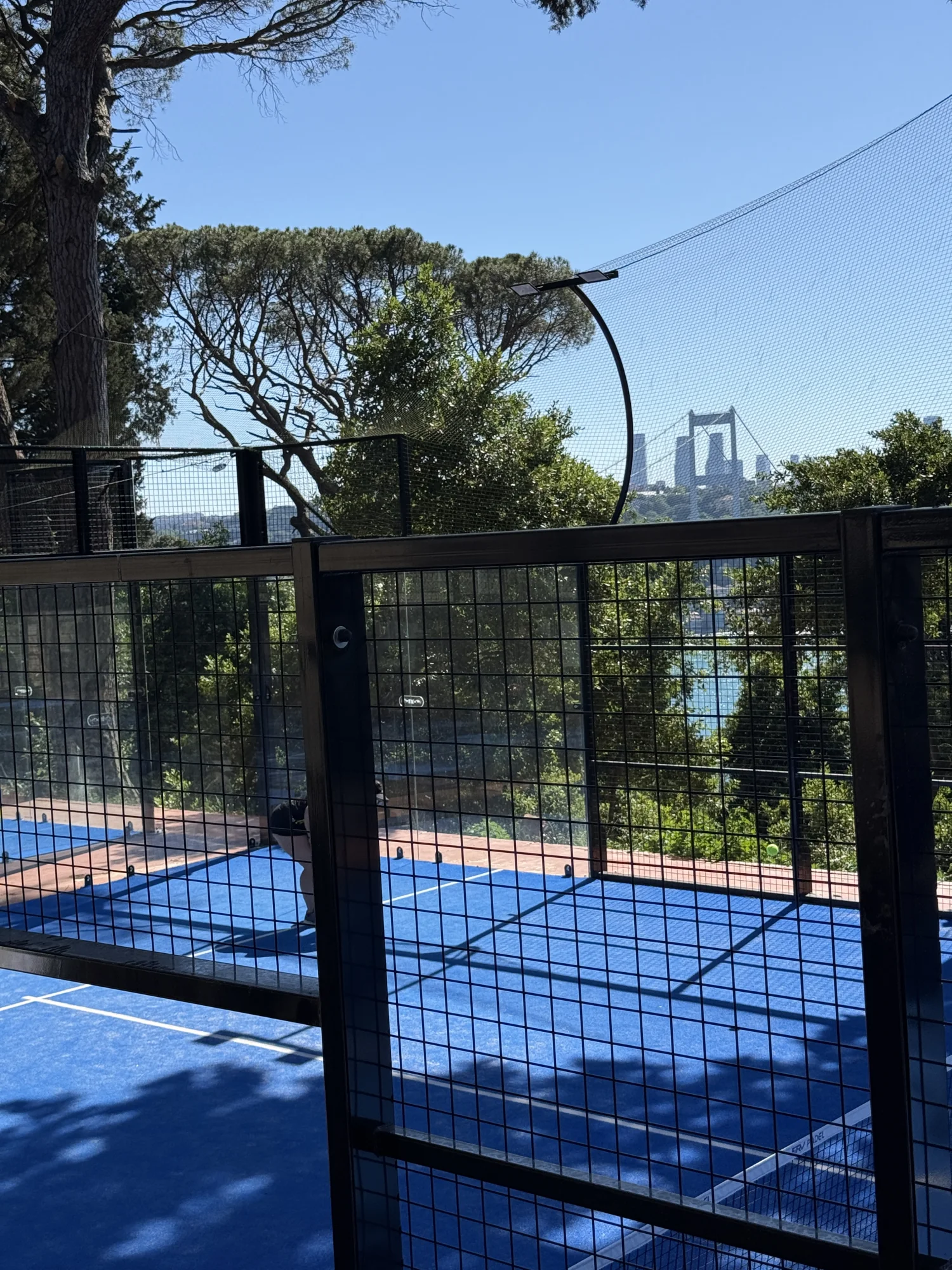 ملعب More Padel بإطلالة على جسر البوسفور