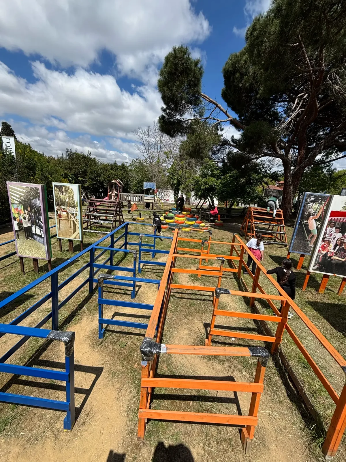 Outdoor obstacle course at Mihrapark